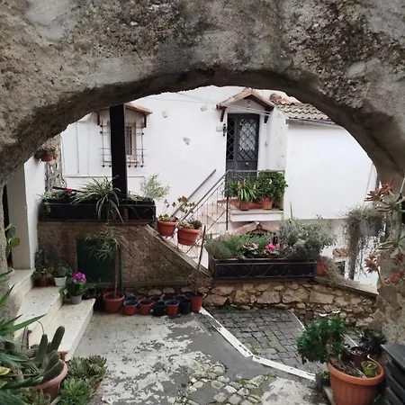 La Casetta Di Joanna Apartment *